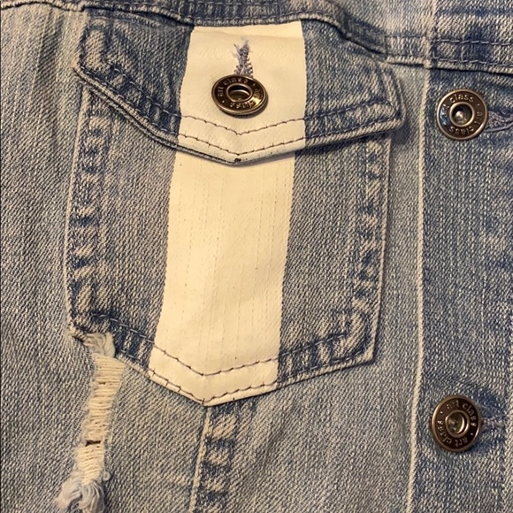 Art Class Distressed Denim Jean Jacket - Picture 5 of 7